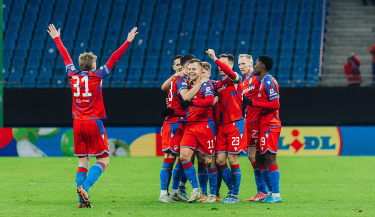 Fotbalisté Plzně v přesilovce fantastickým způsobem otočili zápas a porazili Jablonec 3:2