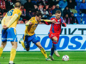 Plzeň po gólu v nastavení remizovala s Teplicemi 1:1 a na Slavii ztrácí 10 bodů