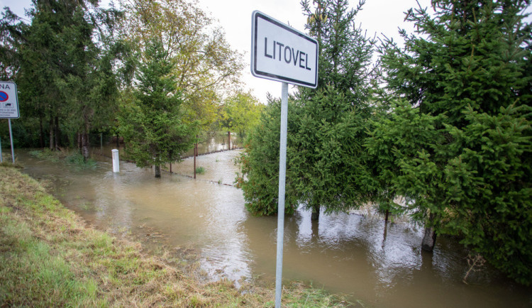 Litovel, Červenka a Němčice nad Hanou dostanou od kraje 2,8 milionu. Na úhradu nákladů okolo povodní