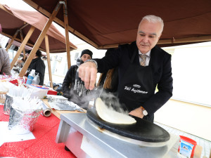 S hejtmanem Plzeňského kraje Kamalem Farhanem o Vánocích, vaření i pracovních výzvách