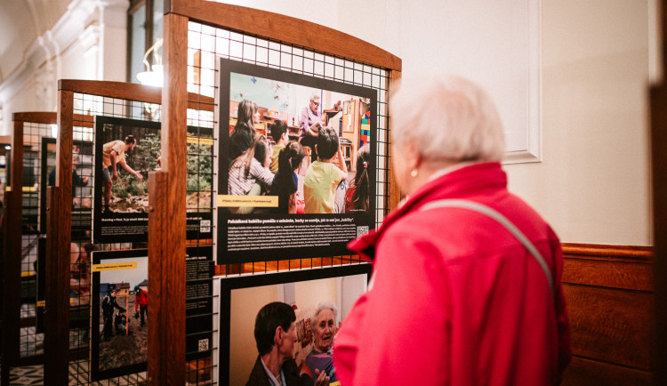 Totem funguje v Plzni už 25 let. Pomáhá rodinám, dětem i seniorům. Za dobu existence jím prošly tisíce dobrovolníků