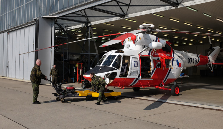 Leteckou záchrannou službu pro Plzeňský kraj zatím provozuje armáda