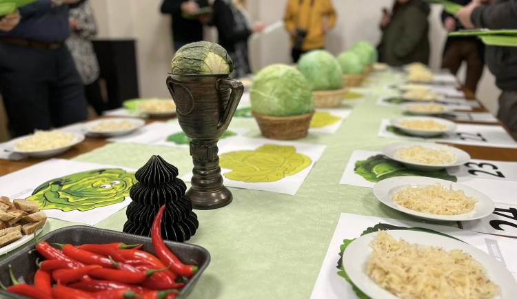 V Křimicích se opět soutěžilo o nejlepší nakládané kysané zelí