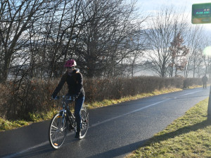 Cyklisty na frekventovaných stezkách nově sledují dva sčítače s displejem, město za ně dalo bezmála milion