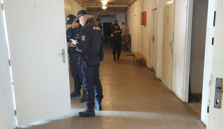 Ubytovny v Plzni inkasují ročně půl miliardy korun, mnohdy tam žijí lidé s dětmi v otřesných podmínkách