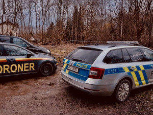 Mrtvola neznámého člověka plavala v řece Berounce. Hrůzný nález učinil náhodný svědek