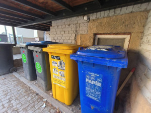 Město vytipovalo další lokalitu, kde zavede door to door systém svozu tříděného odpadu