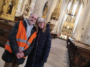 Strážce katedrály Jan Černega a ředitelka spolku K Srdci Lucie Vavrušková