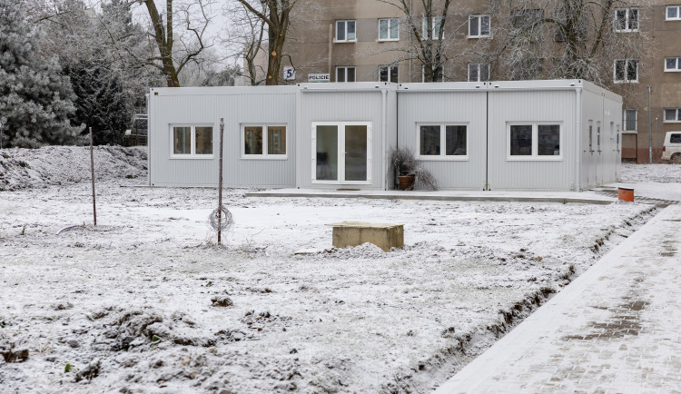 Mladí zahradníci mohou využívat nové kontejnerové učebny. Plzeňský kraj za ně zaplatil deset milionů