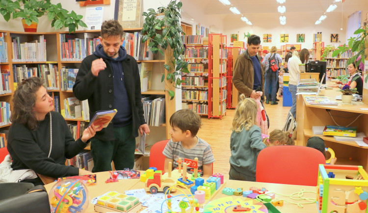 Plzeňská knihovna měla loni nejvíc čtenářů za posledních sedm let, přibývají mladší ročníky