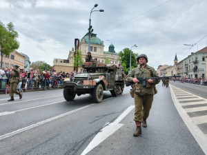 Uvidíte něco, co Evropa ještě nezažila, říkají organizátoři oblíbených Slavností svobody. Možná dorazí i veteráni