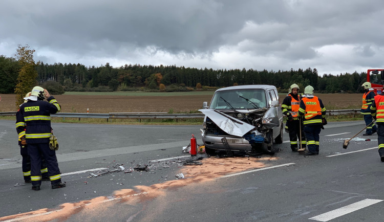 Křižovatka smrti na velmi frekventovaném úseku silnice I/20 by měla projít úpravou. Jde o místo častých nehod
