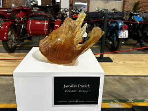 Autorem těchto děl je pak Jaroslav Prošek