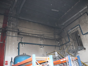 Noční požár v průmyslové firmě způsobil škodu za 20 milionů. Vyhlášen byl třetí stupeň požárního poplachu