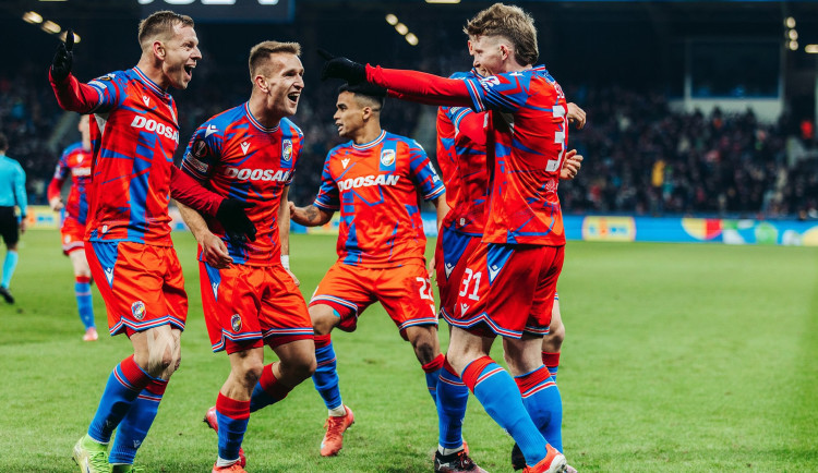 Fotbalisté Plzně porazili Ferencváros 3:0 a v Evropské lize prošli do osmifinále