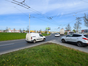 Startuje přestavba obří a velmi vytížené křižovatky ve městě, řidiče čeká půlroční omezení