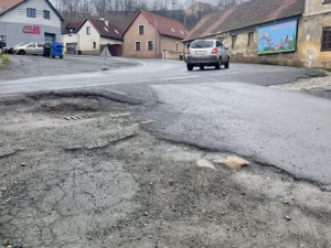 Auta budou smět na cyklostezku, alternativní objízdná trasa vznikne kvůli rekonstrukci Rolnického náměstí
