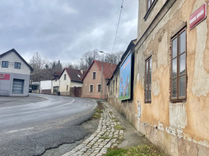 Auta budou smět na cyklostezku, alternativní objízdná trasa vznikne kvůli rekonstrukci Rolnického náměstí