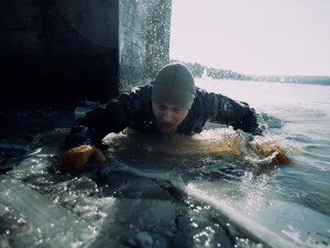 Každý účastník si vyzkoušel prolomení ledem