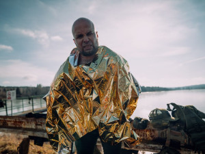 Voda byla opravdu studená a cvičící se museli zahřát improvizovaným způsobem, aby nedošlo k podchlazení