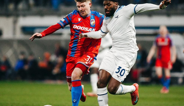 Fotbalisté Plzně ve dvojnásobné přesilovce prohráli v Evropské lize s Laziem 1:2