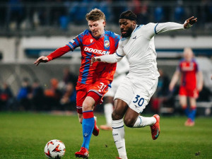 Fotbalisté Plzně ve dvojnásobné přesilovce prohráli v Evropské lize s Laziem 1:2