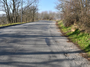 Startuje oprava Plzeňské cesty. Vždy zůstane průjezdný jeden jízdní pruh pro kyvadlový provoz řízený světly