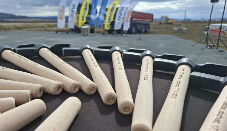 ŘSD zahájilo na silnici I/27 stavbu dlouho očekávaného obchvatu Přeštic. Hotový bude do konce roku 2026