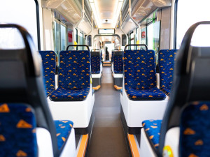 Škodováci vyrobili nejdelší tramvaj na světě, měří téměř 60 metrů. Dvanáct obřích souprav bude jezdit v SRN