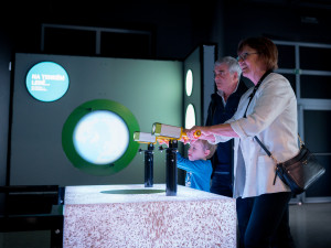 Techmanie ukazuje udržitelný svět, nová expozice láká na světelné prvky i vůně