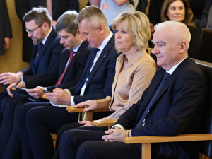 Hostitelem prezidentského páru je hejtman Kamal Farhan