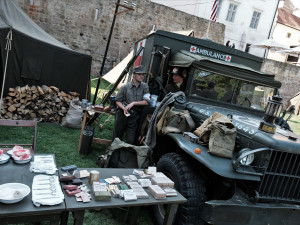 Při Slavnostech svobody obsadí Plzeň na tisíc nadšenců v dobových uniformách