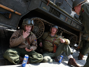 Při Slavnostech svobody obsadí Plzeň na tisíc nadšenců v dobových uniformách. Dorazí i americká kolová bestie