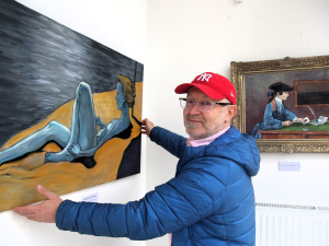 Jiří Boudník teď vystavuje v Plzni své obrazy zachycující nahé newyorské slečny