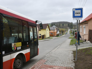 Zcela nová autobusová linka MHD číslo 36 zajíždí i do míst, kde jsou velmi úzké komunikace