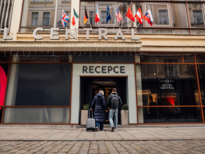 hotelove_noci_4.12.-17