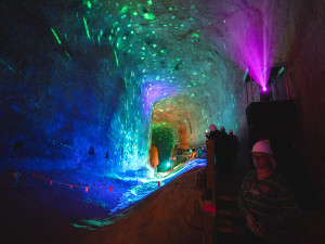 Kaolinový důl rozzáří světelné instalace a videomappingy, návštěvníky čeká Verneova Cesta do středu Země