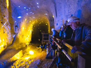 Kaolinový důl rozzáří světelné instalace a videomappingy, návštěvníky čeká Verneova Cesta do středu Země