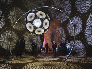 Kaolinový důl rozzáří světelné instalace a videomappingy, návštěvníky čeká Verneova Cesta do středu Země