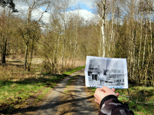 Místo, kde hlídky americké armády překročily státní hranice v místě „Kočičí hlava“, 70 let poté, 18. dubna 2015 (foto Velvyslanectví USA)