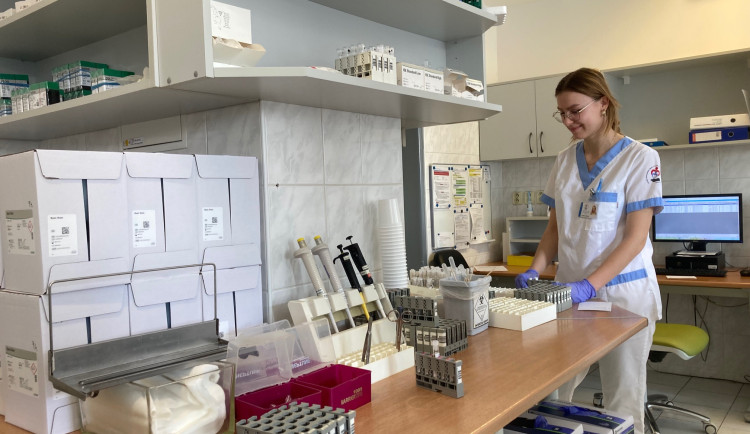 Liberecká nemocnice otevírá své laboratoře, nabízí i vyšetření hladiny vitaminu D
