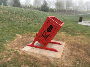 U veřejných ohnišť se objevily červené uhláky, inspirace přišla z daleké Kanady