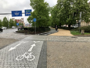 Úpravy v sadech Pětatřicátníků v centru Plzně mají zvýšit bezpečnost i vzhled