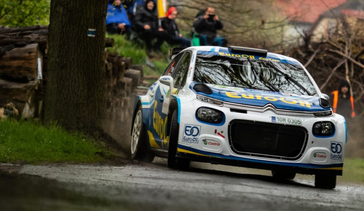 V čele Rallye Šumava Klatovy je po první etapě Rakušan Wagner, druhý je