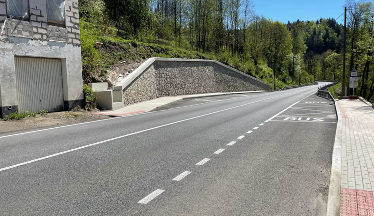 Silnice I/14 mezi Vojtěšicemi a Mladkovem je po rekonstrukci plně průjezdná