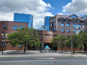 ČBN nabízí k prodeji originální budovu v Plzni, vznikla na počátku 90. let 20. století