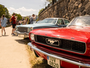 Soutěž o nejhlasitější výfuk i koncerty, slavnosti doplní sraz amerických aut