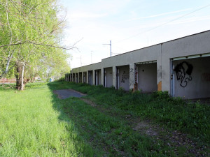 Začala demolice problematických garáží, kde se hromadily problémové existence a nepořádek