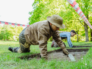 Archeologové z FF ZČU zkoumají pozůstatky po americké polní nemocnici