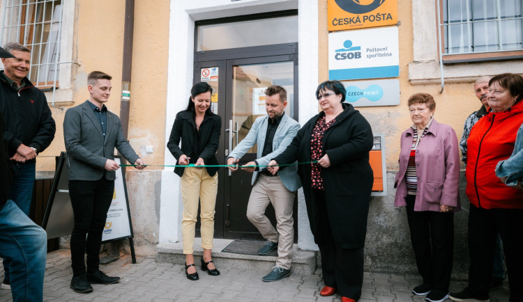 Město Touškov převzalo poštu a rozšiřuje služby občanům